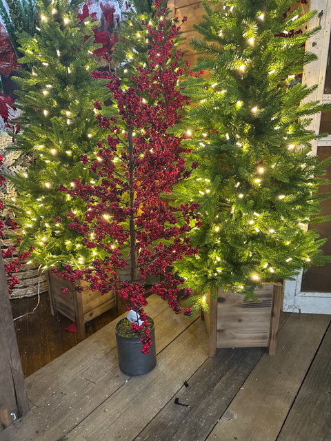 39” BERRY POTTED TREE