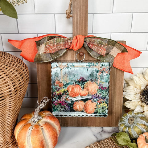 Mini Art Pumpkin & Mums, shoptreeboutique.com